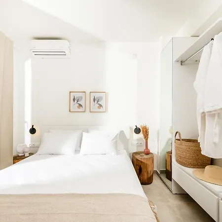 Serene Seafront * ネア・イラクリア