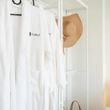 Serene Seafront فيلة